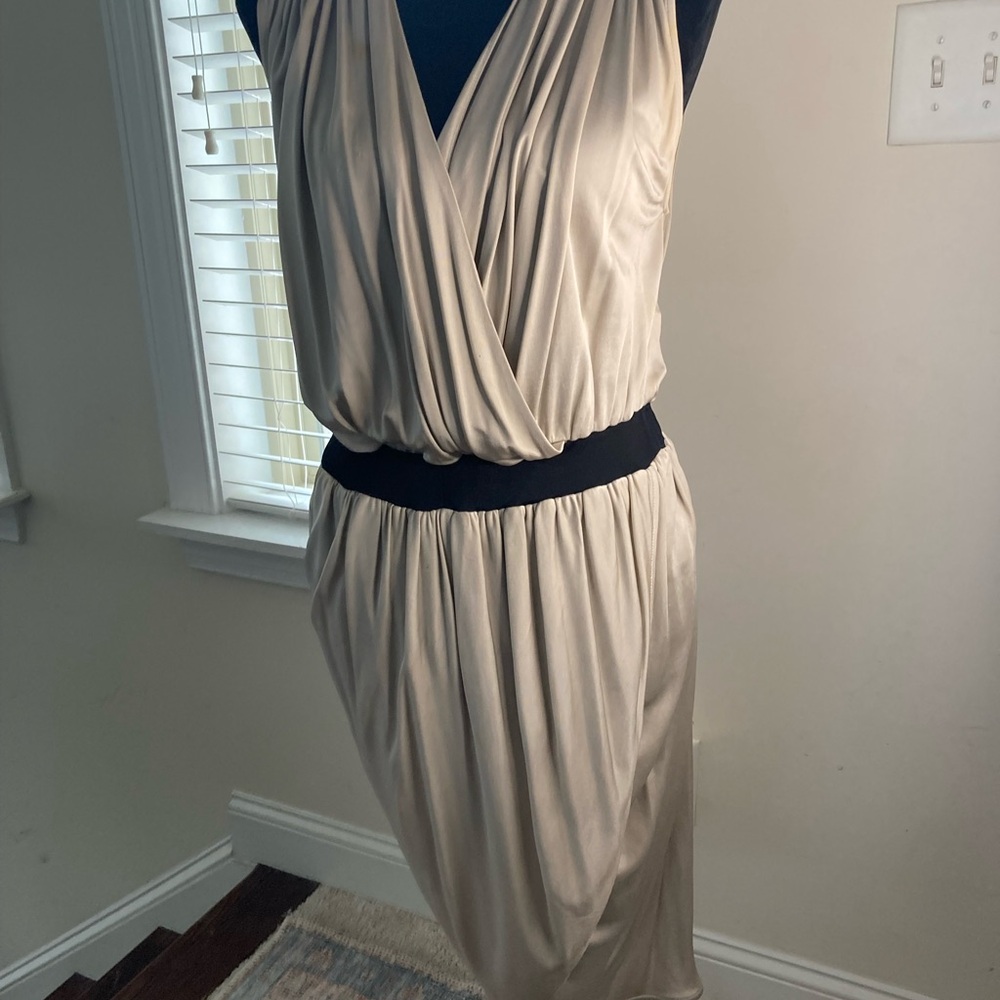 Elegant Cream Sleeveless Dress